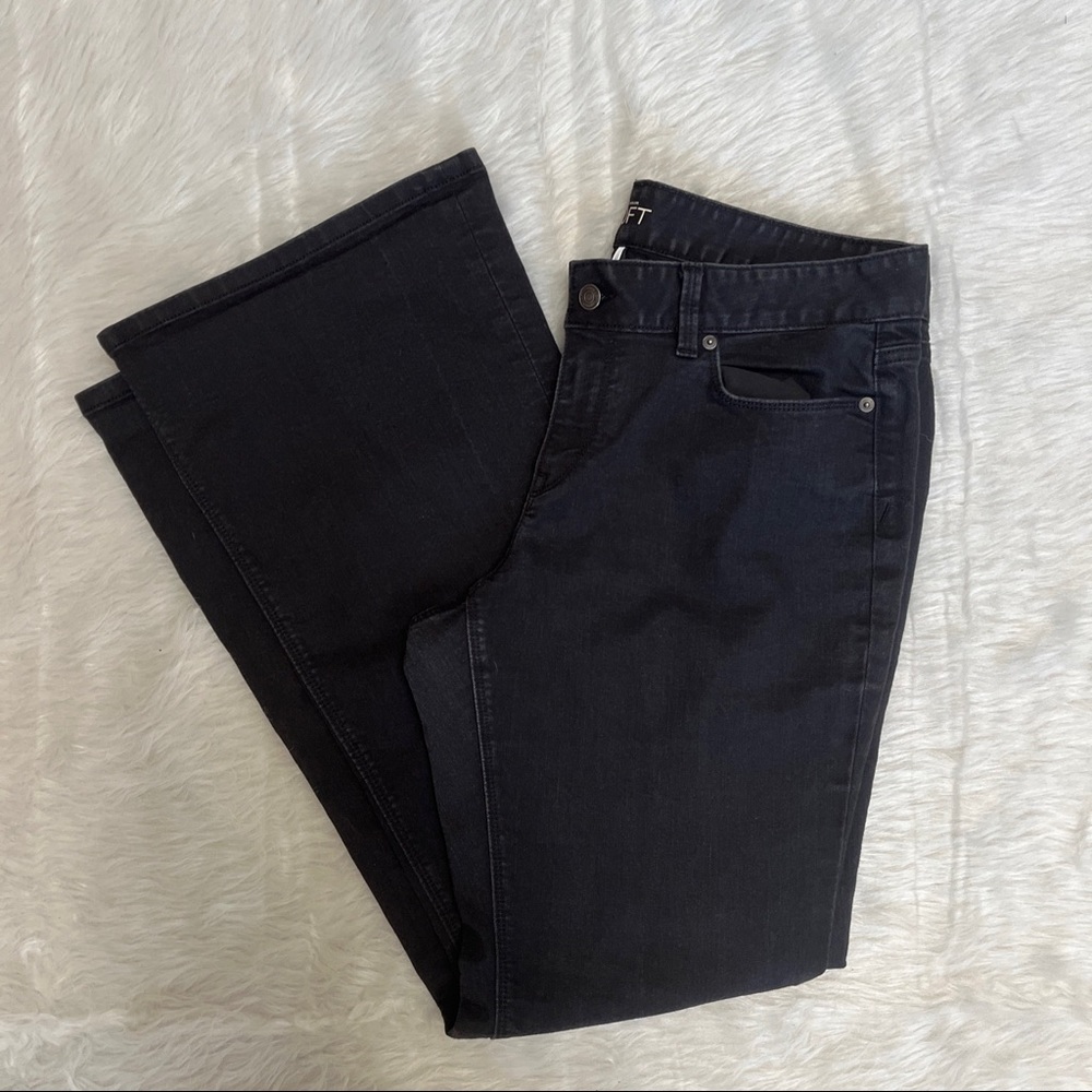 Ann Taylor Loft Womens Curvy Flare Black Jeans Size 12 EUC